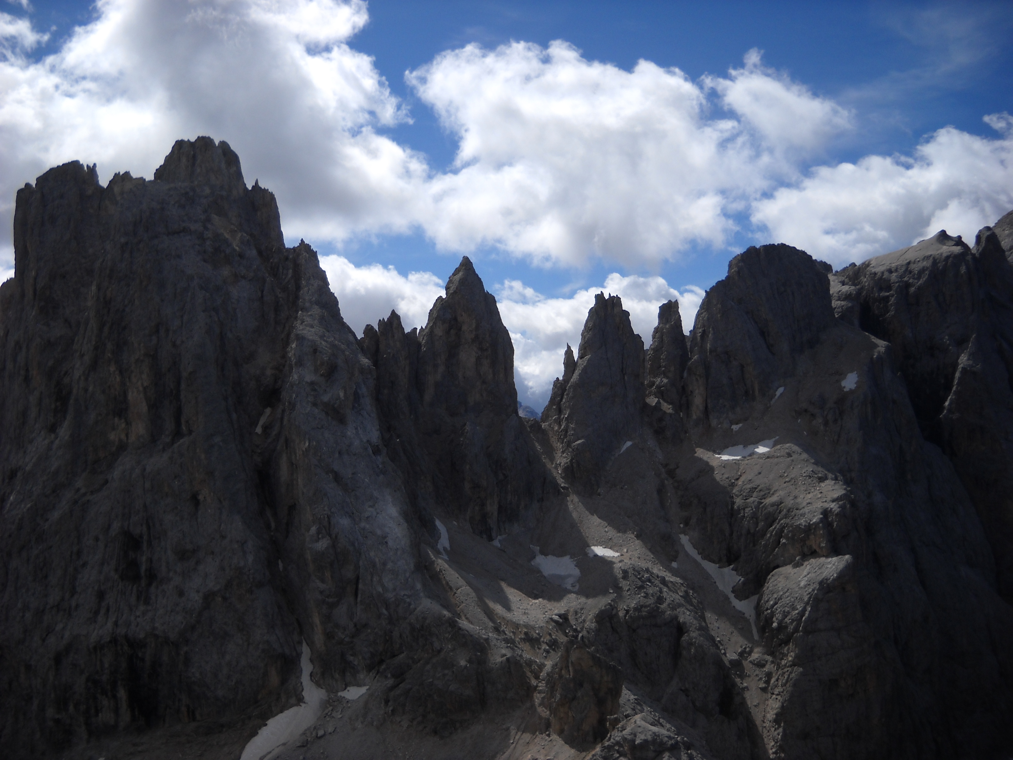 Ci sottovalutano (di Alejandro Jodorowski)